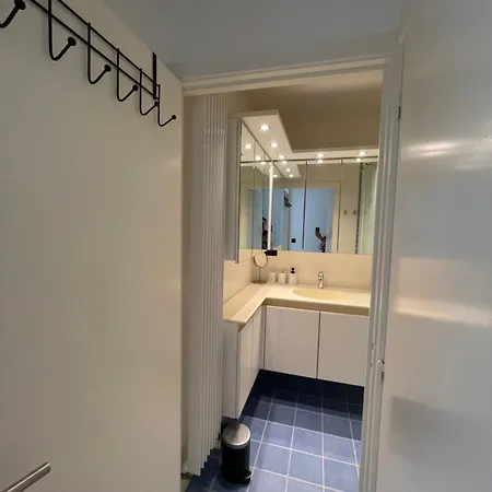 Belgian House - The Seaflower